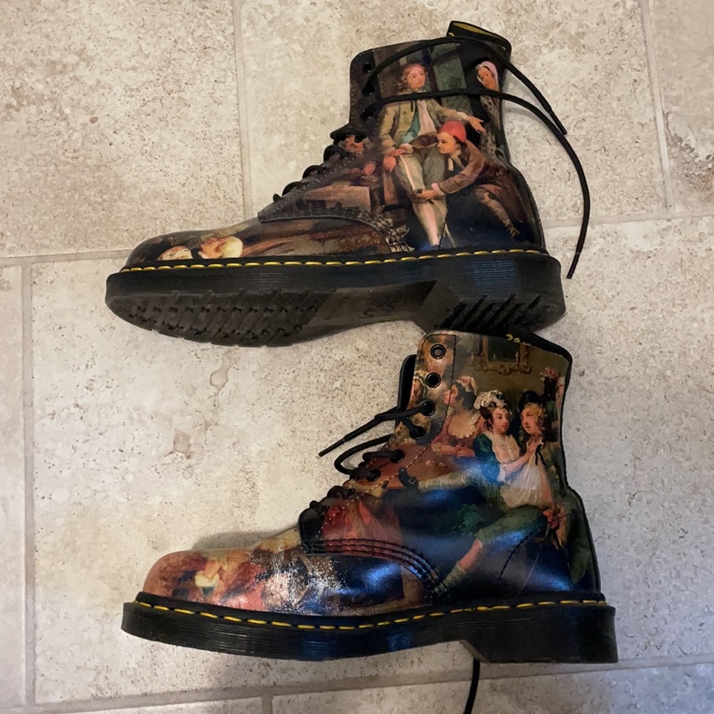 Dr. Martens WILLIAM HOGARTH PASCAL 1460 Boots - Picture 6 of 16